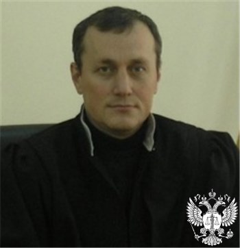 Судья Алеховиков Виктор Александрович