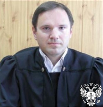 Судья Лоцкий Юрий Николаевич
