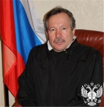 Судья Новокрещенов Николай Степанович