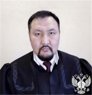 Судья Охлопков Дмитрий Егорович