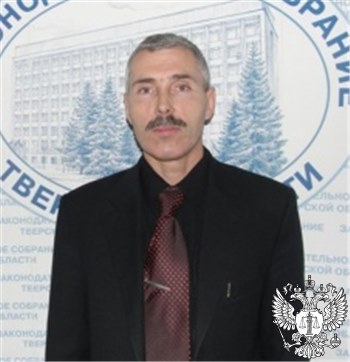 Судья Овчинников Валерий Александрович