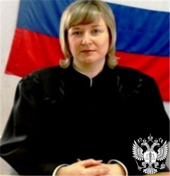 Судья Поладова Юлия Евгеньевна