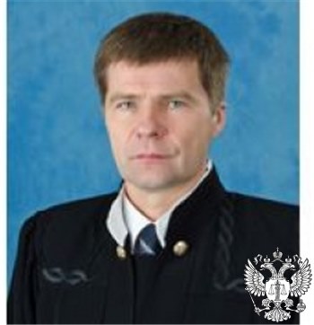 Судья Устюжанинов Владимир Анатольевич